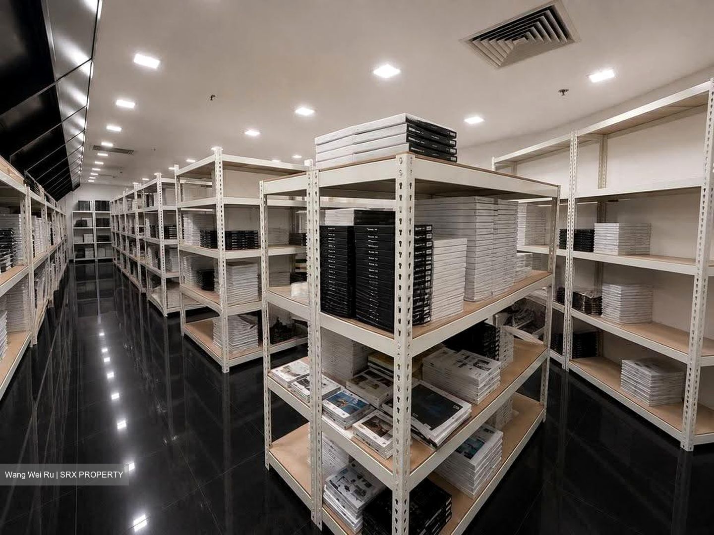 Sim Lim Square (D7), Retail #624033351